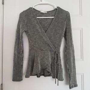 STRIPED BLACK AND WHITE XS WRAP TOP LONG SLEEVE SUPER SOFT